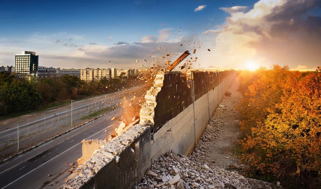 Fall of the Berlin Wall (1989)